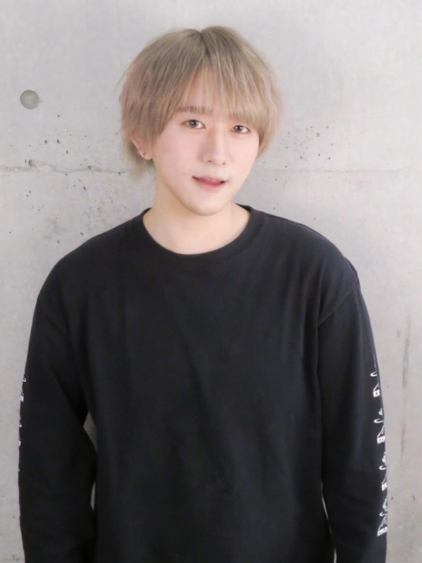スタッフ紹介 芸能人も通う渋谷の人気美容室 美容院achfilo スタッフ紹介 芸能人も通う渋谷の人気美容室 美容院achfilo